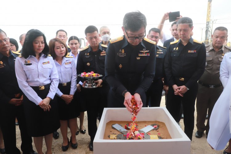 กรมศุลกากรจัดพิธีวางฤกษ์มงคล  อาคารศูนย์ฝึกสุนัขเพื่อการศุลกากร (Thai Customs Canine Training Center)