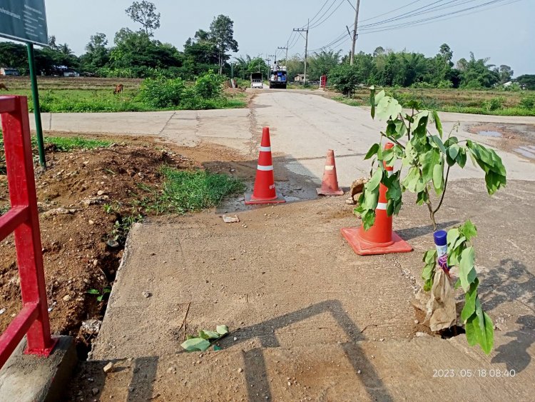 ชาวแม่สอดวอนเร่งซ่อมแซมคอสะพานชำรุด หลังเปิดใช้งานเพียง 2 เดือน ที่ ต.แม่ปะ หมู่ 3