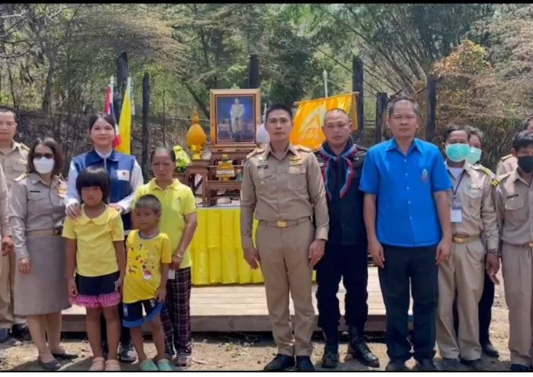 แม่ฮ่องสอน มอบสิ่งของพระราชทานฯให้ผู้ประสบอัคคีภัยที่อ.สบเมย