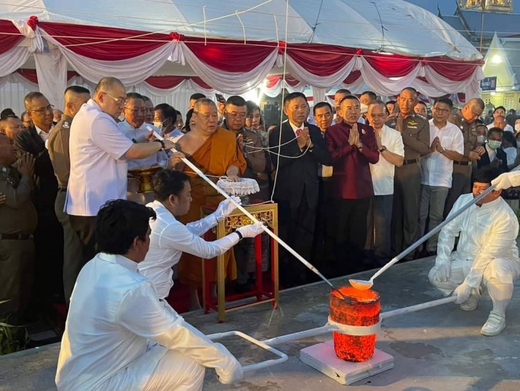 ผบ.ตร. เททองหล่อพระพุทธรูป “หลวงพ่อโสธร”หน้าตัก 38 นิ้ว ณ วัดโสธรวรารามวรวิหาร