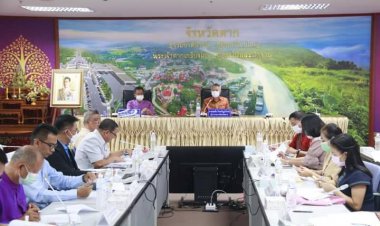 ผู้ว่าฯตากถกภาครัฐและเอกชน เพื่อพัฒนาและแก้ไขปัญหาทางเศรษฐกิจ