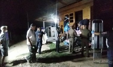 ลูกเศร้า!! แม่นอนดับร่างไหม้เกรียมอยู่ที่หน้าประตูบ้าน คาดอากาศร้อนแดดแรงจนวูบ