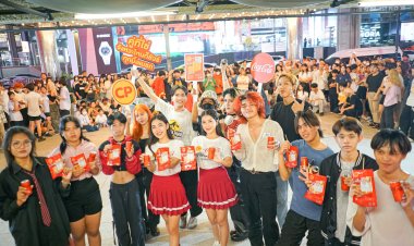 ครั้งแรก!! CP Brand x Coke จัดกิจกรรม 'คู่ที่ใช่ จังหวะไหนก็ชัวร์ ทุกมื้อเบรก Random Dance' เปลี่ยนใจกลางสยามสแควร์ เป็นฟลอร์แดนซ์โชว์สเต็ป