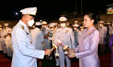 ผู้ว่าฯชลบุรีนำพสกนิกรร่วมจุดเทียนชัยถวายพระพรชัยมงคล "พระราชินี"