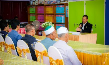 เลขาฯ ศอ.บต. ลงพื้นที่ตรวจเยี่ยมชุมชนต้นแบบ ‘กัมปงตักวา’ เผย ศัตรูที่แท้จริงมิใช่คนต่างศาสนิก แต่เป็น ‘ความยากจนและยาเสพติด’