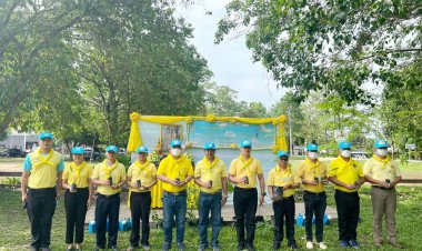 นายอำเภอสบเมยนำรจิตอาสาพระราชทานพัฒนาหน้าบ้านน่ามอง เนื่องในวันอานันทมหิดล