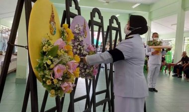 พวงมาลาพระราชทานศพตำรวจทีเสียชีวิตในขณะปฏิบัติหน้าที่