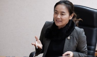 "มัลลิกา"ฟาดแรง "พิธา-ธนาธร" ชี้ประเทศนี้ไม่ใช่ของคุณ 2 คน ยกเหตุทำไม "ทักษิณ" โดนปฏิวัติ