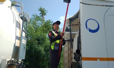 สั่งฟันวินัยร้ายแรง "บิ๊กสรรพสามิต"เอี่ยวปล่อยรถขนน้ำมันเถื่อน