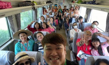 วันหยุดจัดทริปนำ นทท.200 คน ขึ้นรถไฟโดยรถไฟ KIHA 183เที่ยวปราจีนบุรี