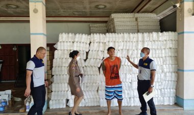 ปคบ.สนธิกำลังลุยตรวจค้นทลายสถานที่เก็บและจำหน่ายสารกำจัดแมลงผิดกฎหมาย