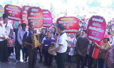 ศิษย์หลวงพ่อเงินวัดบางคลานรวมพลเชียร์หนุนผู้ว่าฯพิจิตร จัดการทรชนคนบาปที่บุกยึดวัดมานานกว่า2เดีอนแล้ว