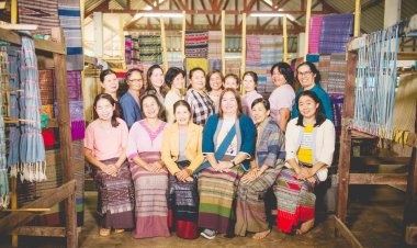 พลังสตรีบ้านซาวหลวงเมืองน่าน ฟื้นภูมิปัญญาทอผ้า รังสรรค์ลวดลายสะท้อนอัตลักษณ์ สร้างอาชีพ มีรางวัลการันตีความทุ่มเท