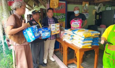 สท.นครแม่สอด  เป็นสะพานบุญ  รับมอบ ข้าวสาร อาหารแห้ง จาก “วิสุทธิ์ วินเซ้นต์”มอบให้ ผู้สูงอายุ ผู้ป่วยติดเตียง