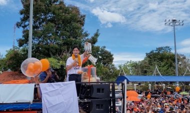 ด้อมส้มสมุทรสงครามแห่ต้อนรับ"พิธา" เผยกำลังใจเกินร้อย เชื่อ ส.ว.ไม่ปล่อยให้เสียงปชช.สูญเปล่า