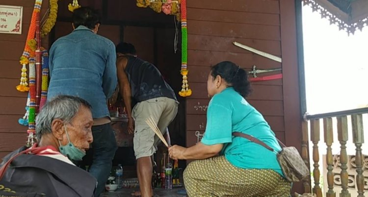 ชาวบ้านขอโชคเจ้าพ่อขุนด่าน ได้เลขเด็ดเสี่ยงดวง ที่คู่เฒ่าคู่แก่เล่าขาน ต่อกันมา
