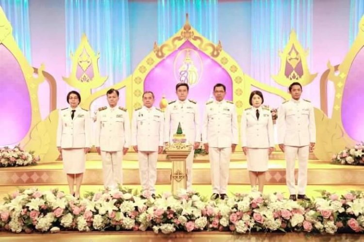 "รมต.ชัยวุฒิ"-"รองเอ็ด" และคณะกระทรวงดิจิทัล ร่วมบันทึกเทปโทรทัศน์ถวายพระพร