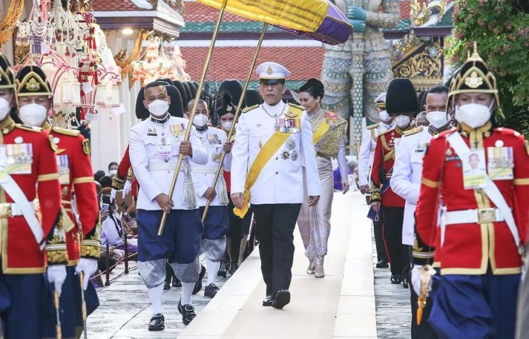 ในหลวง-พระราชินี เสด็จฯ พระราชพิธีทรงบำเพ็ญพระราชกุศลวิสาขบูชา พุทธศักราช 2566