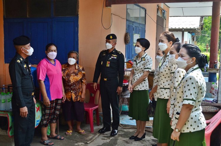 ผอ.ศปปค.ฝกพ.ศปก. ทบ. และคณะฯ ลงพื้นที่ติดตามความก้าวหน้าโครงการประกอบอาชีพเสริมเพิ่มรายได้แก่กำลังพล