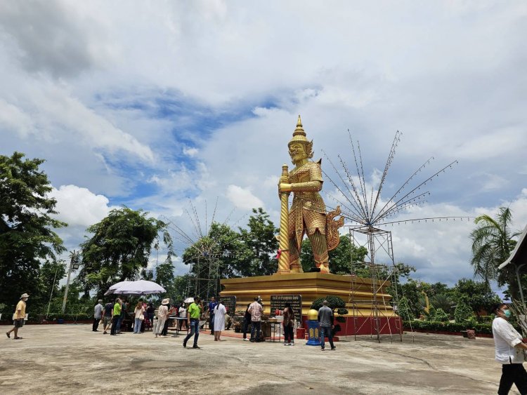 วันอัฏฐมีบูชา วัดแจ้งเมืองเก่า สักการบูชาพระบรมสารีริกธาตุ – พระเถระ ภายในหอวชิราลงกรณ์