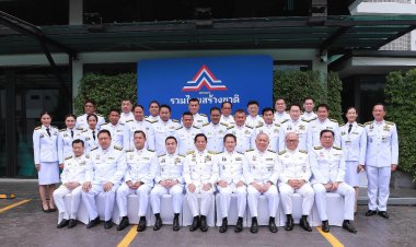 “รวมไทยสร้างชาติ”ร่วมถ่ายรูปหมู่ก่อนร่วมประชุมรัฐสภาพร้อมทำหน้าที่เต็มความสามารถ