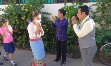 "นุ้ยส์ เมืองฉอด-จ.ป.ส ."พร้อม คณะครู  รร.ดอนแก้ว ลงพื้นที่เยี่ยมบ้านนักเรียน ชุมชนสองแคว 1 เชื่อมสัมพันธ์บ้านกับโรงเรียน