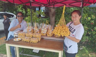ฉลองออกผลรุ่นแรก!ร้านกาแฟ "Fonde Coffee"ใจดีบริการห้ลูกค้าชิมฟรีอินทผลัมสดจากต้น