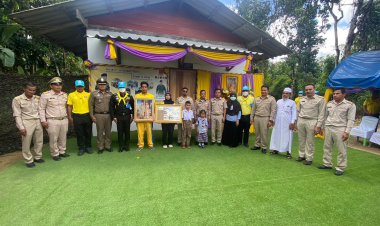 ผบ.ฉก.นราธิวาส ส่งมอบบ้านตามโครงการ 'หน่วยเฉพาะกิจนราธิวาส ซ่อมสร้าง ปันสุข'