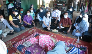 พ่อเมืองนราธิวาสสั่งทุกหน่วยงานราชการรับเด็กหญิง 14 ปีป่วยติดเตียงเข้ารักษาเร่งด่วน