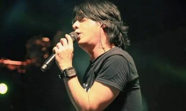 ร็อกมือขวาเดือด! หนุ่ย อำพล ฟาดยับ กกต.-ส.ว. ธนาธร’โผล่กดไลค์