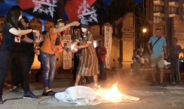 ด้อมส้มเชียงใหม่เดือด! เผาชื่อ"ส.ส.-ส.ว."พร้อมเผาพริกเผาเกลือสาปแช่ง ไม่เคารพเสียงปชช.