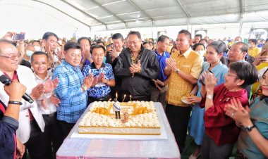 'รมว.เฮ้ง' ทำบุญครบรอบ 49 ปี ชาวชลบุรีเข้าอวยพรเนืองแน่น!!รีเข้าอวยพรพรึบ!!