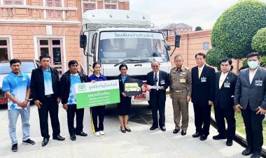 องคมนตรี และมูลนิธิเจริญโภคภัณฑ์ มอบรถรับส่งนักเรียนให้โรงเรียนในพื้นที่ถิ่นทุรกันดาร จ.ประจวบคีรีขันธ์