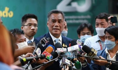 ทนายความยื่นฟ้อง 7 กกต. อ้างจัดเลือกตั้งโดยทุจริต กลั่นเเกล้ง "พิธา"ปมถือหุ้นสื่อ ศาลนัดฟังคำสั่ง 8 ส.ค.นี้