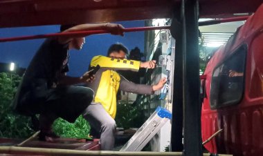 "จ.ป.ส. สท.มอไซค์" นำช่างไฟฟ้า แก้ไขปัญหาไฟดับที่ชุมชนสองแคว 1.เทศบาลนครแม่สอด