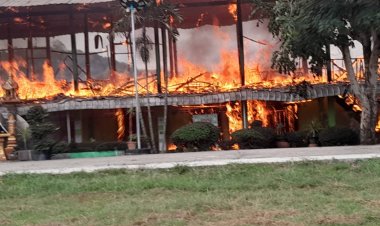 นร.เศร้า!ไฟไหม้โรงเรียนวังน้ำเขียววอดทั้งหลังเด็กอนุบาล-ป.6ไร้ห้องเรียน