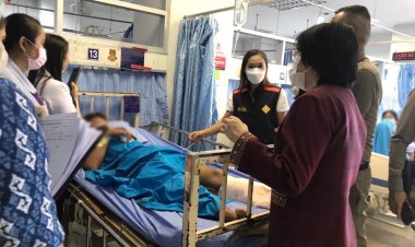 คปภ.รุดช่วยเหลือด้านประกันภัยเหยื่อกระบะเฉี่ยวชน 6 ล้อดับ 5 เจ็บ 13 ที่ตาก