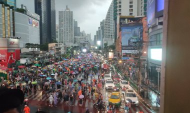 ม็อบ 23 กรกฎา 66 ยุติชุมนุม เผยนัดใหม่ มีเคลื่อนขบวน ส้ม-แดง อย่าแตกกัน