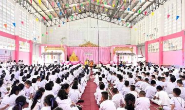 รร.เทศบาลวัดดอนแก้ว แห่เทียนพรรษาและถวายเทียนพรรษา วัดดอนแก้ว-วัดสันติธรรม