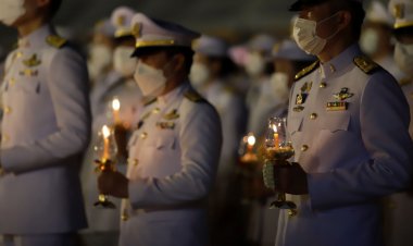 ผู้ว่าฯชลบุรีนำจุดเทียนถวายพระพรชัยมงคลพระบาทสมเด็จพระวชิรเกล้าเจ้าอยู่หัว