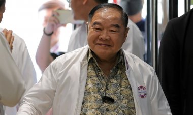 "พปชร." เคาะ ให้ “ลุงป้อม” นั่งหัวหน้าพรรคตามเดิม เปลี่ยนตัว “ธรรมนัส” นั่งเลขาฯ