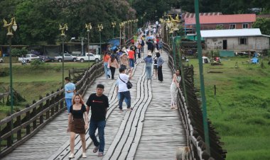 หยุดลากยาว 6 วันนักท่องเที่ยวทะลักสัมผัสสังขละบุรีคาดเงินสะพัดกว่า 30 ล้านบาท