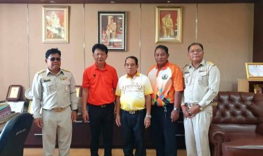 ส.อบจ.เมืองจันทร์ เข้าพบ นายก อบจ.ศรีสะเกษ เสนองบประมาณมาสร้างบ้านแปงเมืองจันทร์