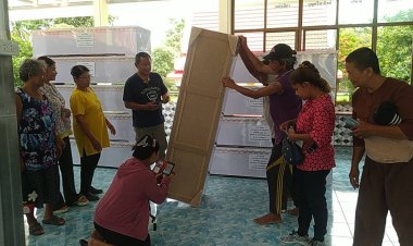 โค้งสุดท้าย!!ชาวบ้านเสี่ยงดวงเลขหนุ่มสายบุญขับชอปเปอร์หลายสิบคัน บริจาคโรงศพให้วัด 52 โรง