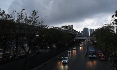 กรมอุตุฯ เตือน มรสุมถล่มหนัก 47 จว.เสี่ยงท่วมฉับพลัน น้ำป่าไหลหลาก- กทม.ไม่รอด