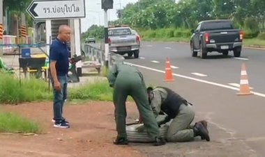 กู้ระทึก!ระเบิด M.67 ถูกถอดสลักซุกใว้ใกล้อู่ซ่อมรถข้างถนนโรงเรียนบ่อยุโปโล