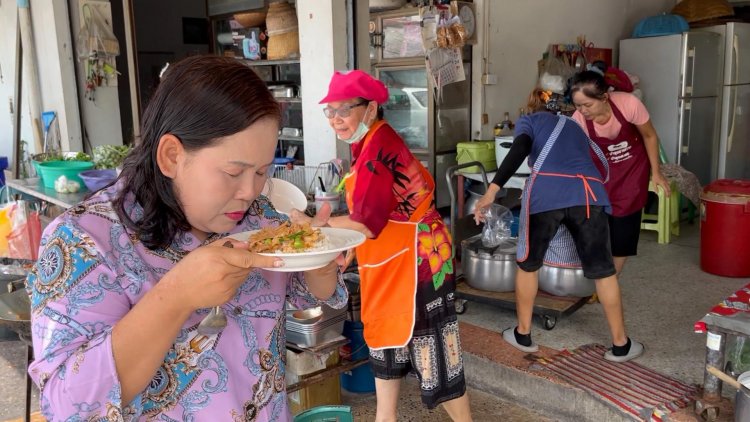 แม่ค้าอาหารไทยปลื้มเว็บไซต์ดังยก"แกงพะแนง"ไทยติดอัน 1 แกงที่ดีที่สุดในโลก
