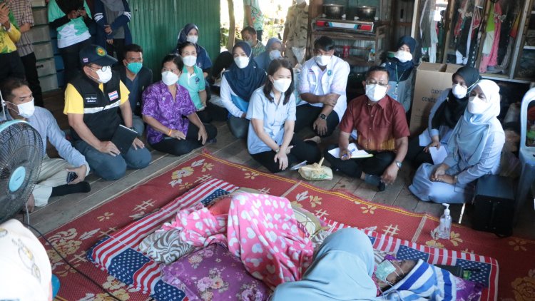 พ่อเมืองนราธิวาสสั่งทุกหน่วยงานราชการรับเด็กหญิง 14 ปีป่วยติดเตียงเข้ารักษาเร่งด่วน