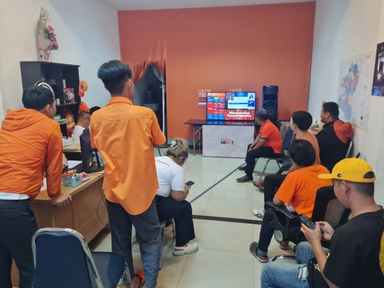 ด้อมส้มโคราช ผิดหวังผลโหวต “พิธา” เป็นนายกรัฐมนตรีไม่ผ่าน