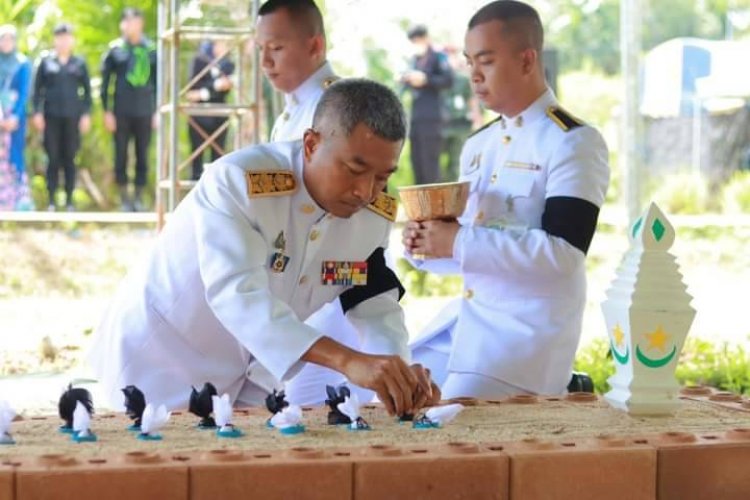 ในหลวงพระราชทานดินฝังศพเป็นกรณีพิเศษผช.ผญบ.บ้านควนลาแมเหยื่อไฟใต้